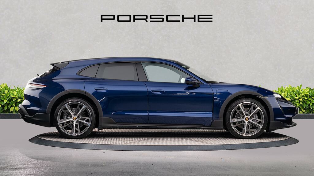 Porsche Taycan Turbo Black #8