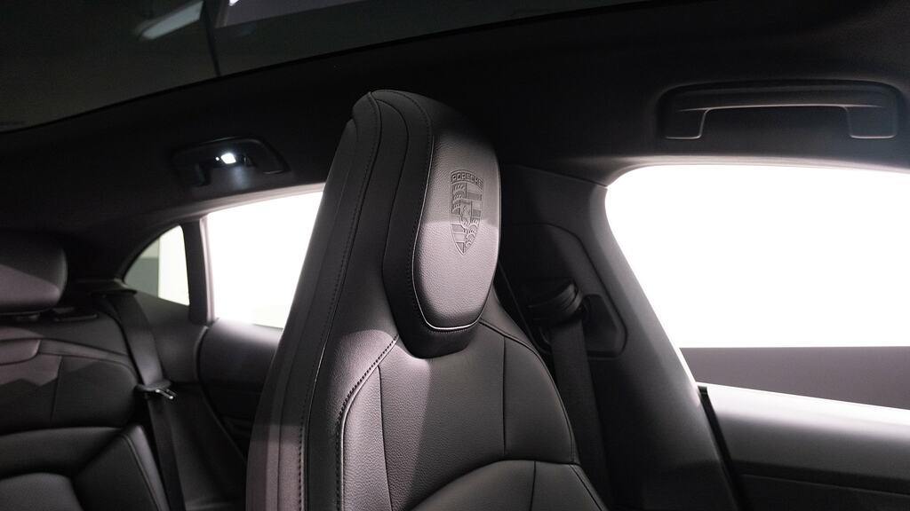 Porsche Taycan Turbo Black #15