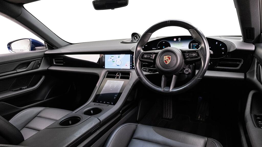 Porsche Taycan Turbo Black #10