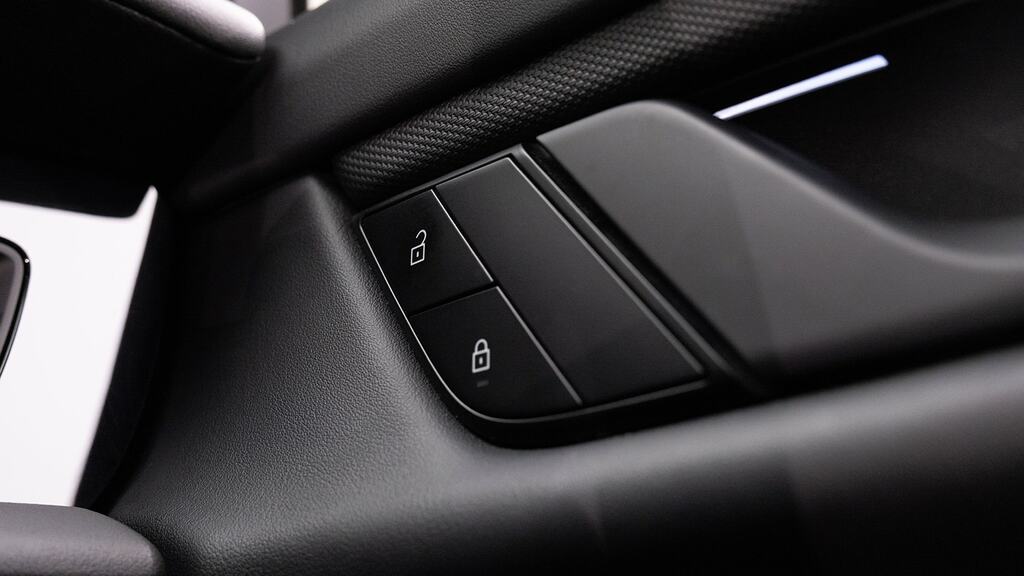 Porsche Taycan Turbo Black #27
