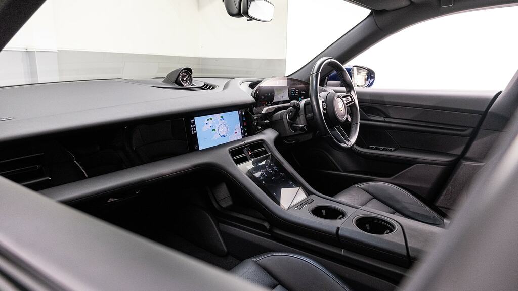 Porsche Taycan Turbo Black #13