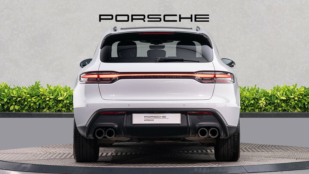 Porsche Macan 5dr Pdk White #6
