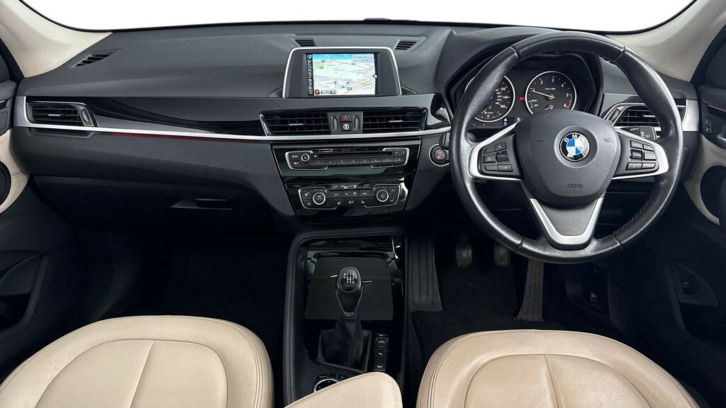 BMW X1 Xdrive 20D Xline Grey #4