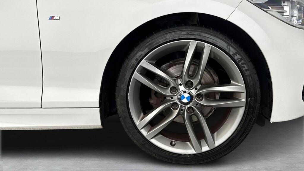 BMW 1 Series Hatchback Blue #14