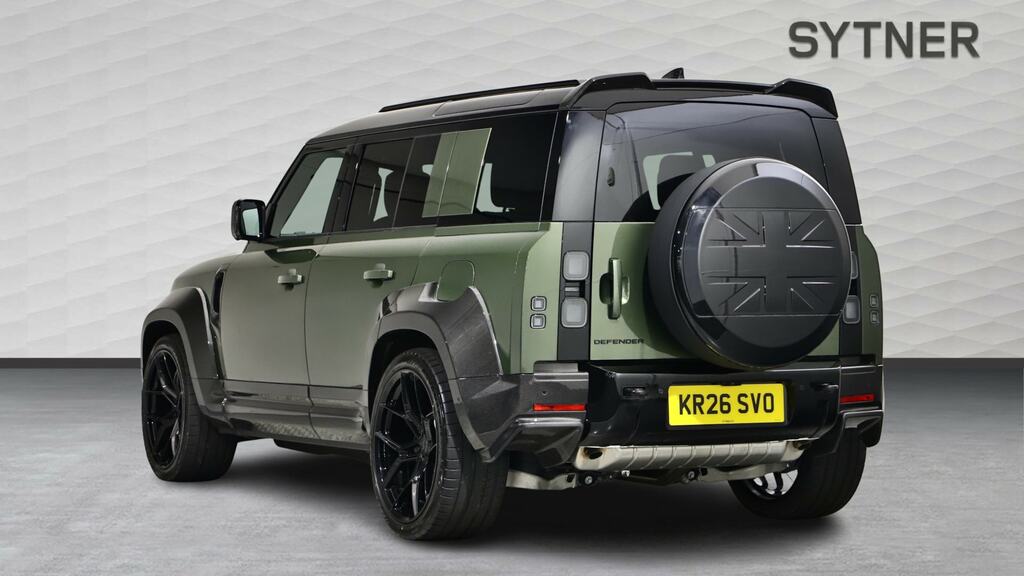 Land Rover Defender 110 2.0 P300e X-dynamic Se 110 Green #2