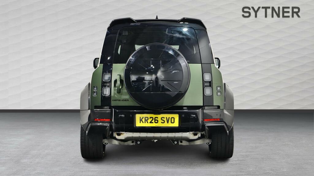 Land Rover Defender 110 2.0 P300e X-dynamic Se 110 Green #5