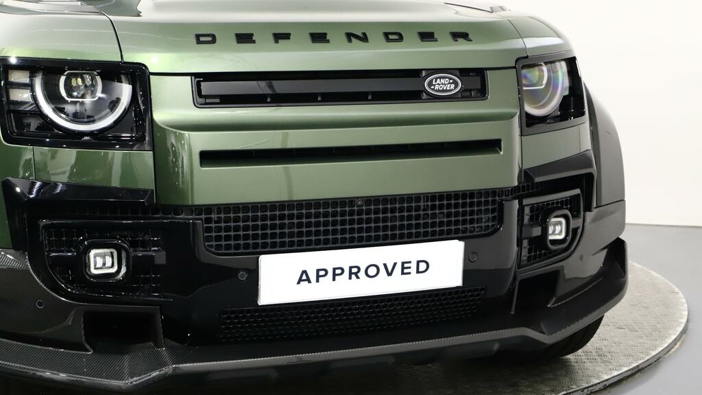 Land Rover Defender 110 X-dynamic Hse Blue #24
