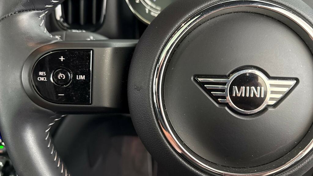 Mini Countryman Cooper Classic Red #17