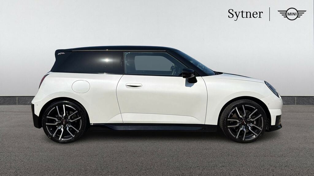 Mini Hatch 135Kw E Sport Level 3 41Kwh YF74XUU White #3