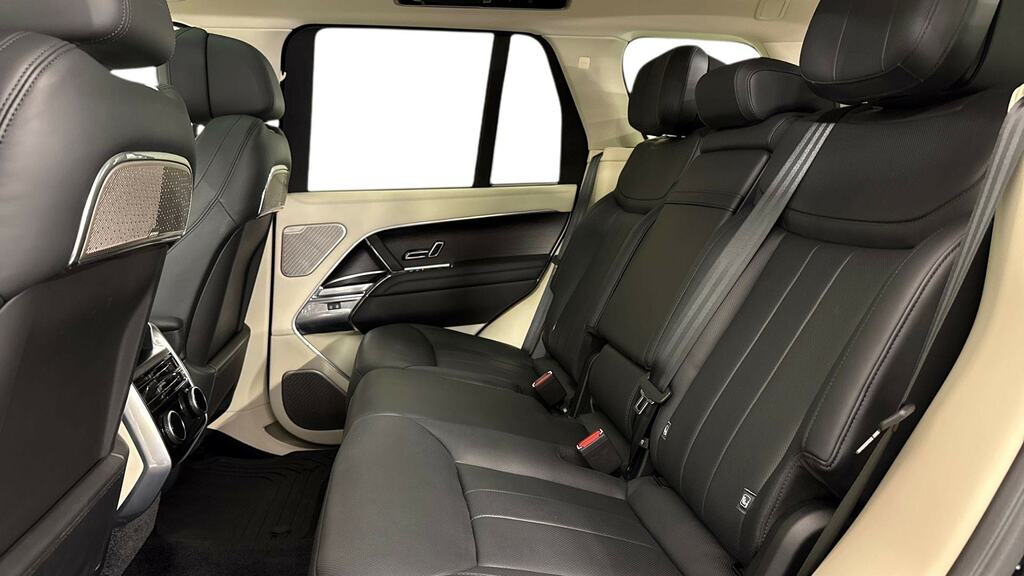 Land Rover Range Rover 3.0 D350 Black #4