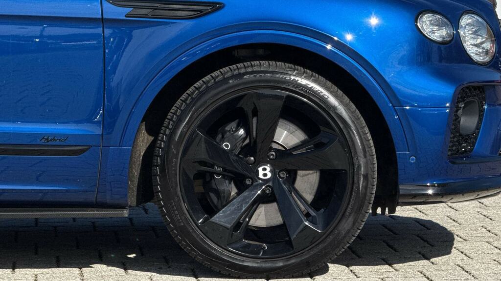 Bentley Bentayga 3.0 V6 Hybrid First Edition Blue #6