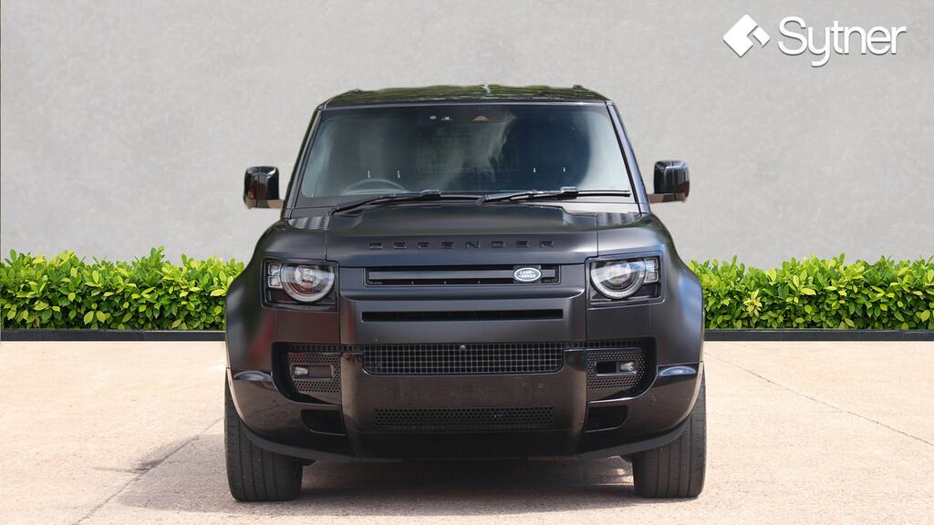 Land Rover Defender 90 3.0 D300 Hard Top X-dynamic Hse Black #3