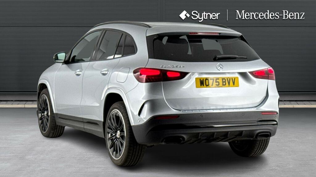 Mercedes-Benz GLA Class Gla 250E Amg Line Premium Plus Silver #2