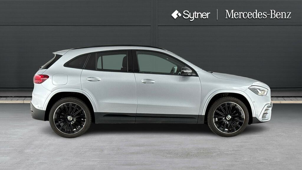 Mercedes-Benz GLA Class Gla 250E Amg Line Premium Plus Silver #4