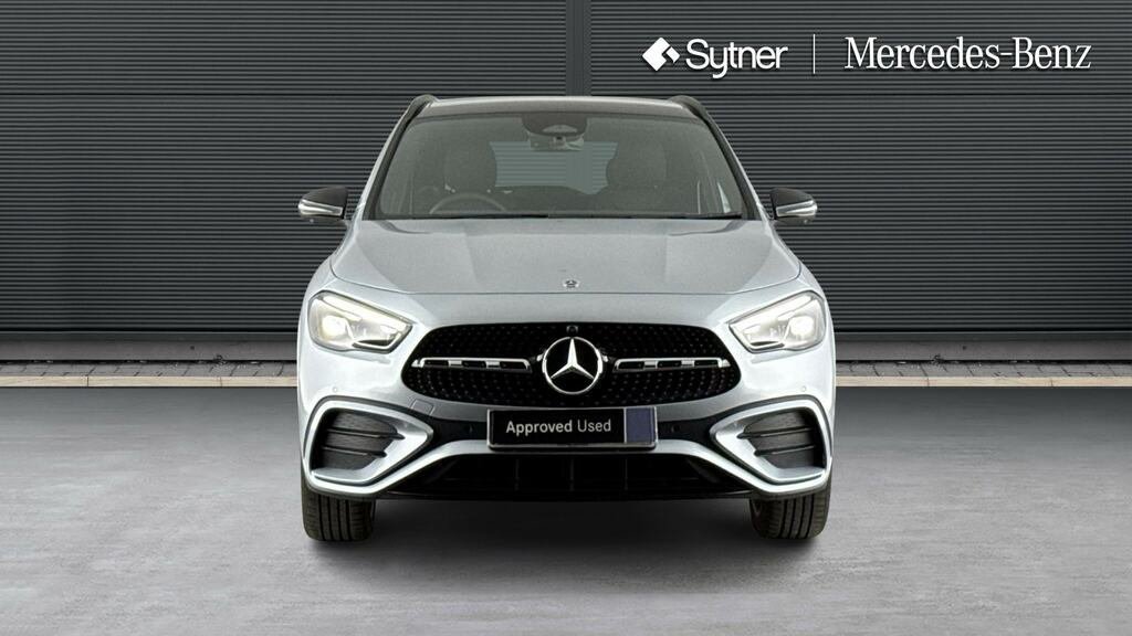 Mercedes-Benz GLA Class Gla 250E Amg Line Premium Plus Silver #6