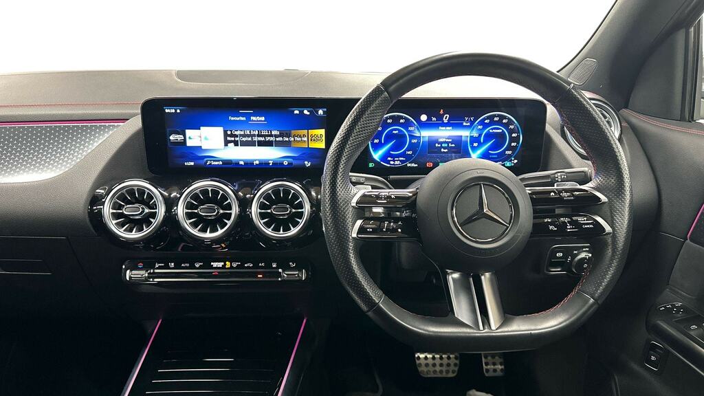 Mercedes-Benz EQA Eqa 350 4Matic Amg Line Premium White #9