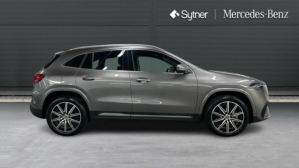 Mercedes-Benz EQA Eqa 250 140Kw Amg Line Executive 70.5Kwh Grey #4