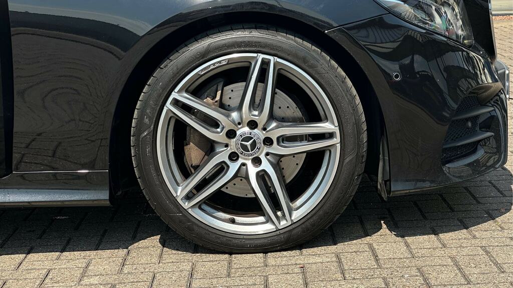 Mercedes-Benz E Class E220d Amg Line Premium Plus 9G-tronic KP67VWC Black #5