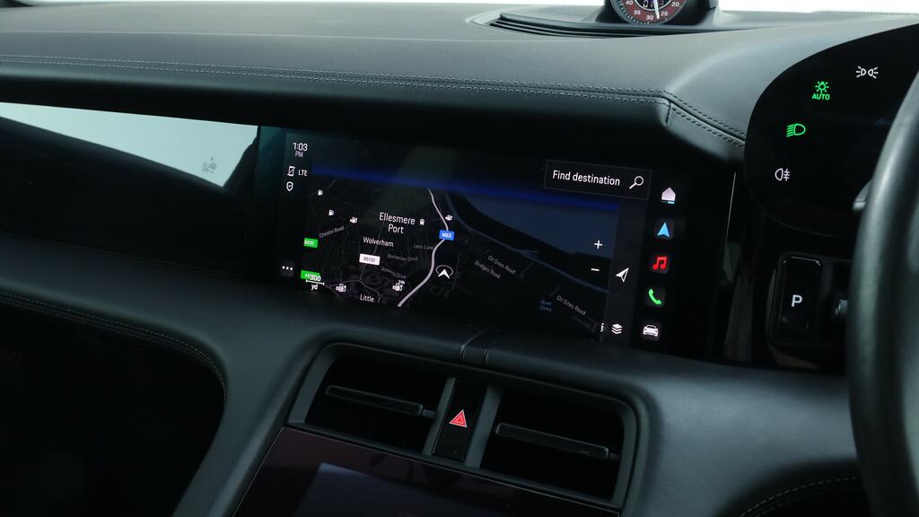Porsche Taycan Performance Plus 93.4Kwh 4S White #13