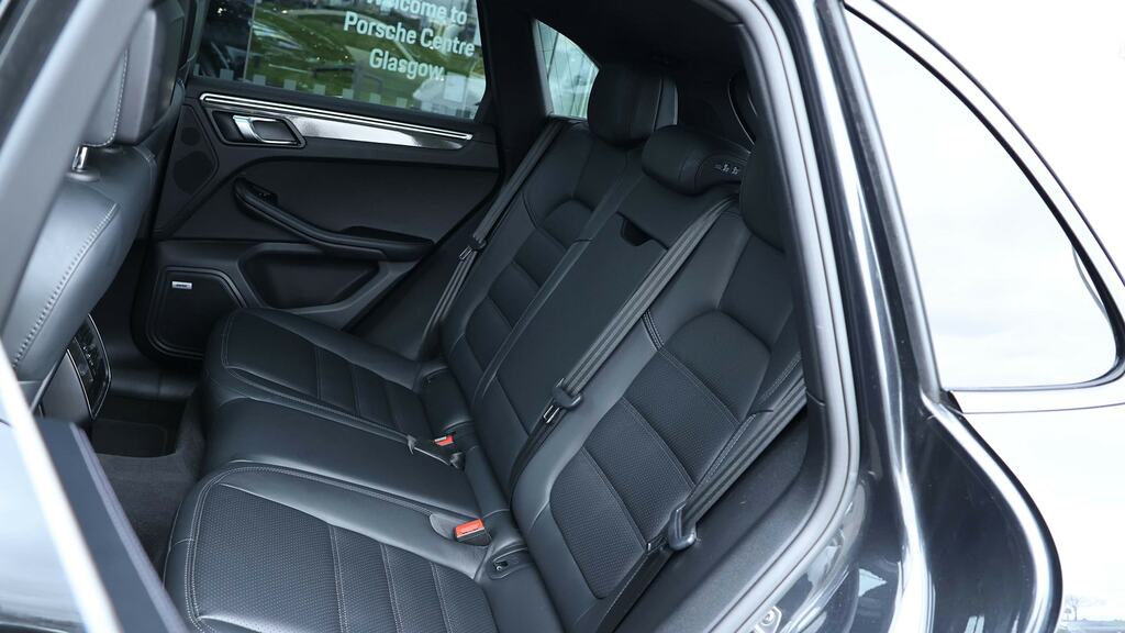 Porsche Macan Macan Semi-auto Blue #14