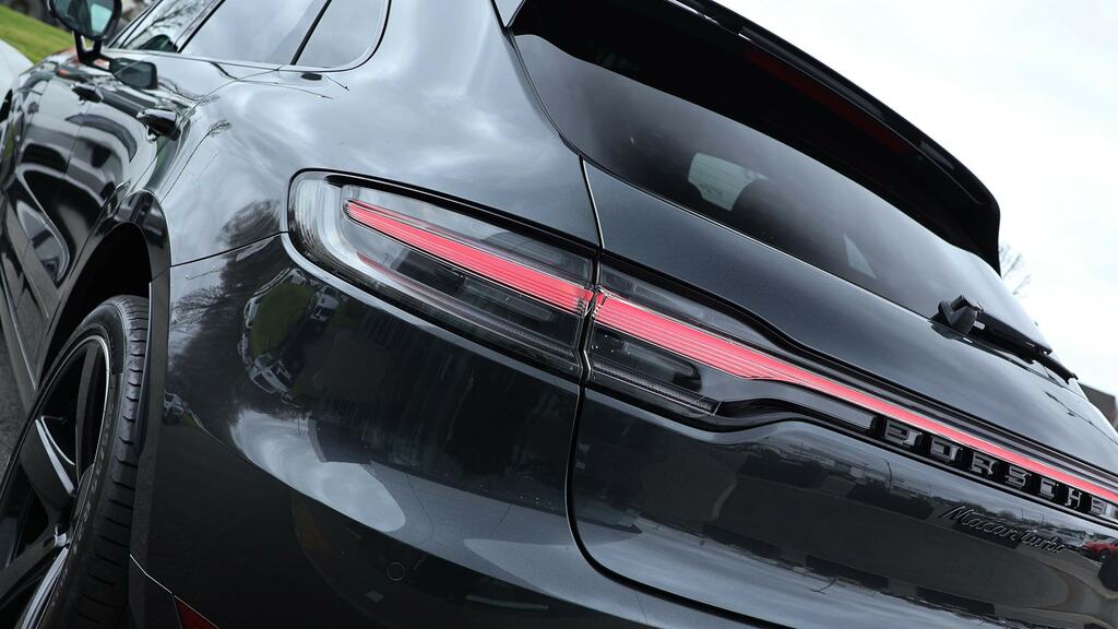 Porsche Macan Macan Semi-auto Blue #30
