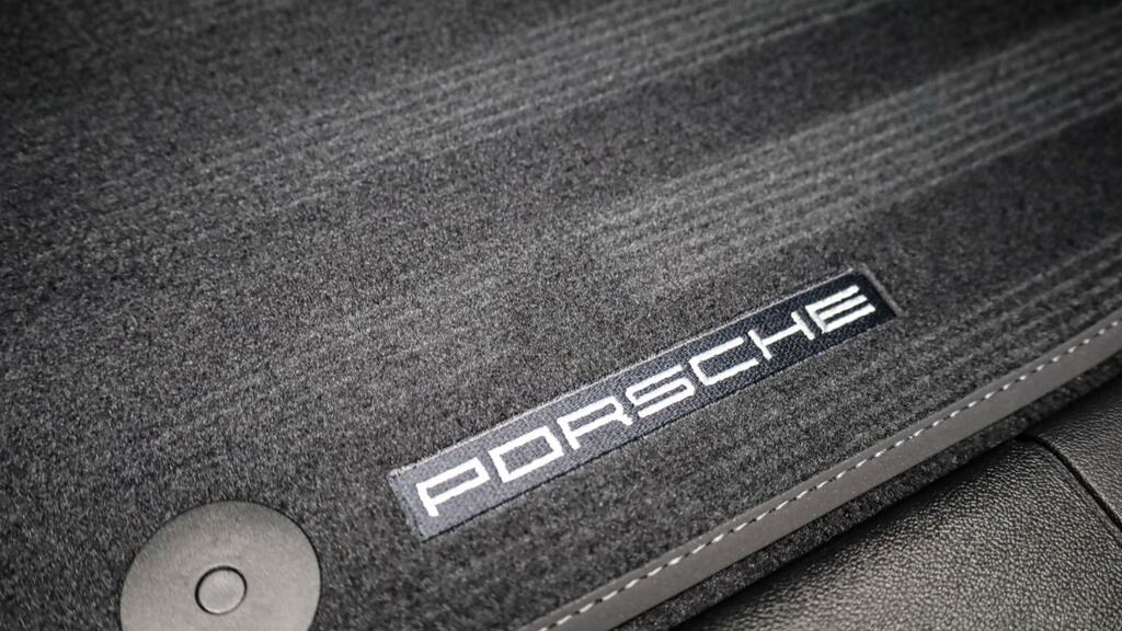 Porsche Cayenne V6 E-hybrid 25.9Kwh Black Edition Tiptronics Euro Grey #32