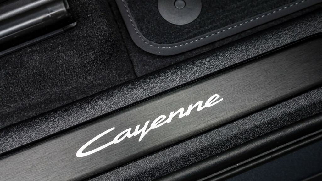 Porsche Cayenne V6 E-hybrid 25.9Kwh Black Edition Tiptronics Euro Grey #33