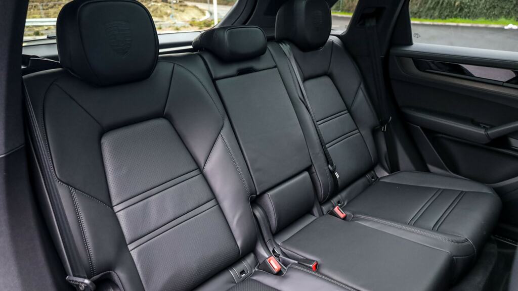 Porsche Cayenne V6 E-hybrid 25.9Kwh Black Edition Tiptronics Euro Grey #29