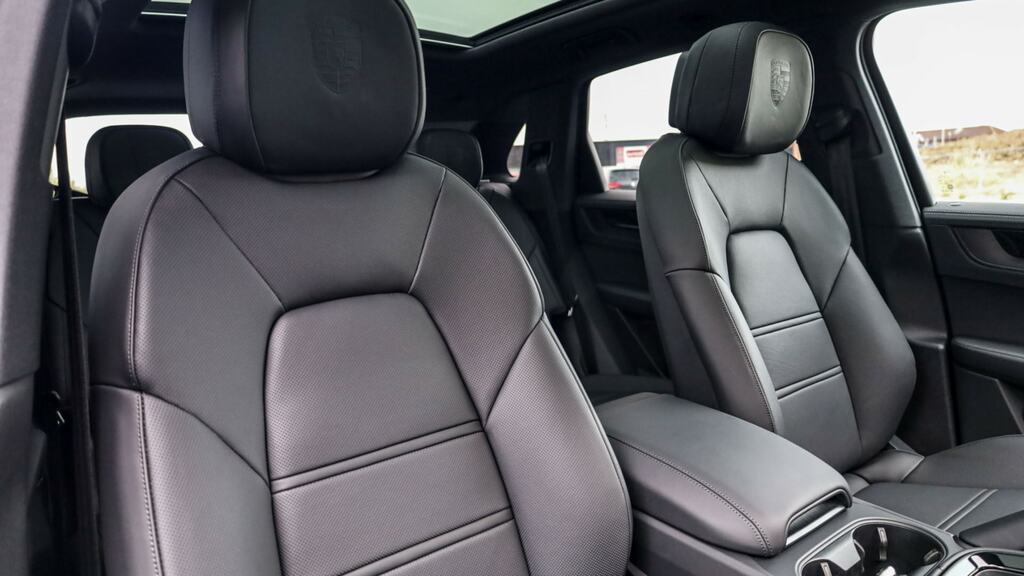 Porsche Cayenne V6 E-hybrid 25.9Kwh Black Edition Tiptronics Euro Grey #11