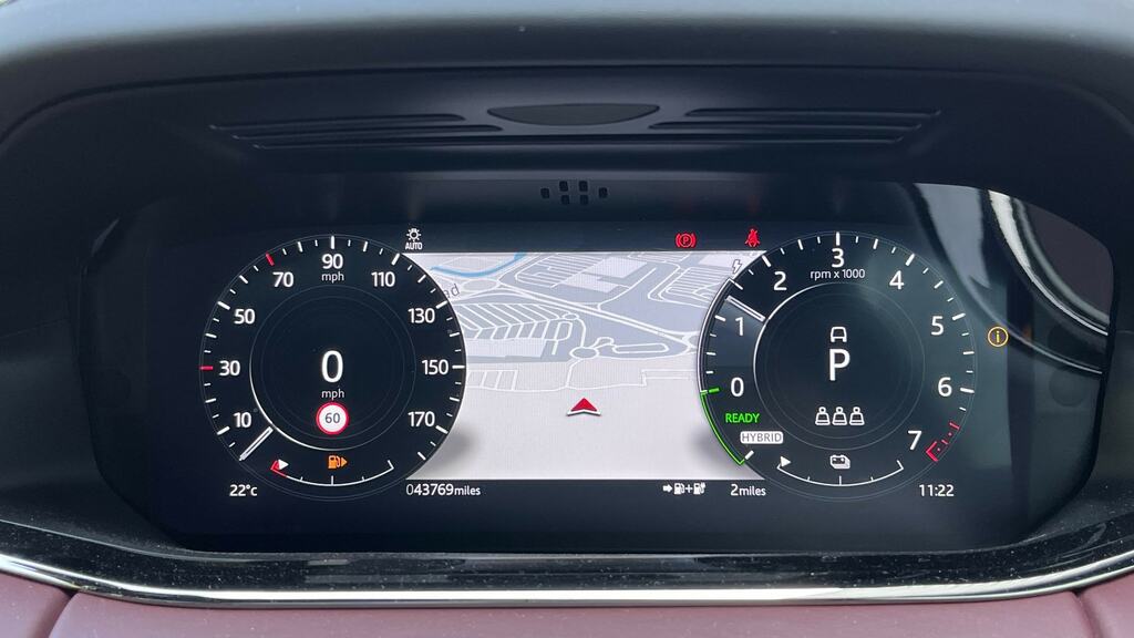 Land Rover Range Rover Evoque 2.0 D200 Mhev R-dynamic Black #16