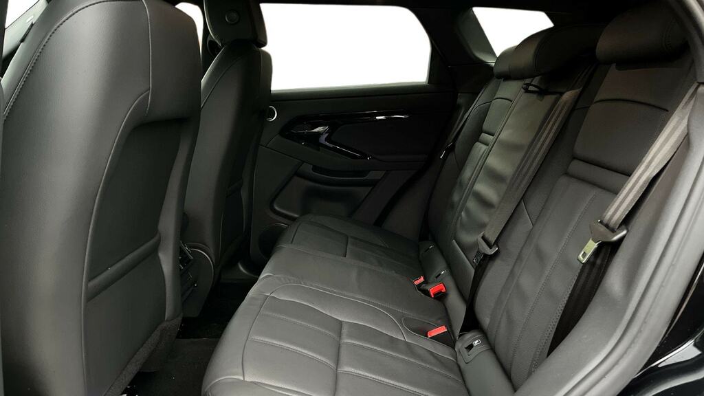 Land Rover Range Rover Evoque 2.0 D200 Dynamic Se Black #4