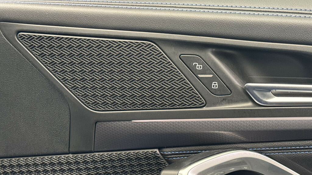 BMW X1 Sdrive 20I Mht Xline Step Green #20