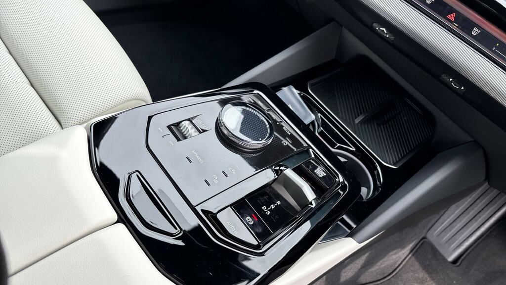 BMW 5 Series M Sport Pro Black #10