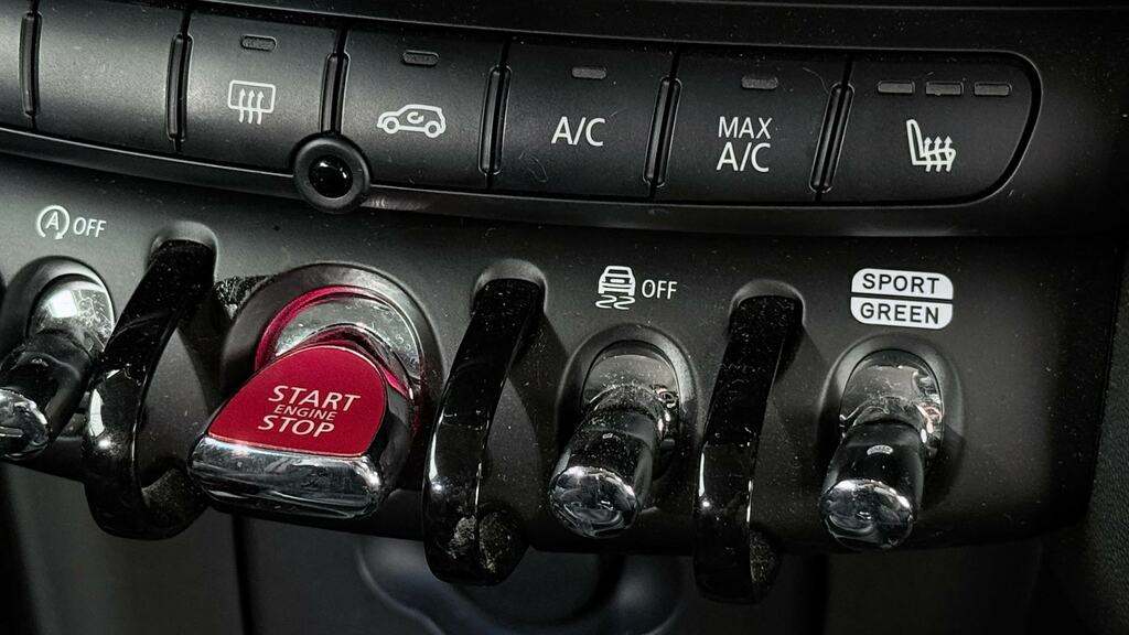 Mini Hatch 1.5 Cooper Classic Steptronic Euro 6 Ss Black #18