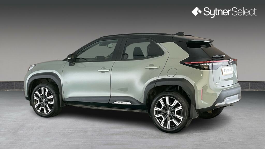 Toyota Yaris Cross 1.5 Hybrid 130 Premiere Edition Cvt Silver #2