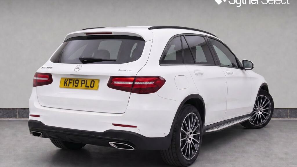 Mercedes-Benz GLC Class Glc 250 4Matic Amg Night Edition 9G-tronic White #4