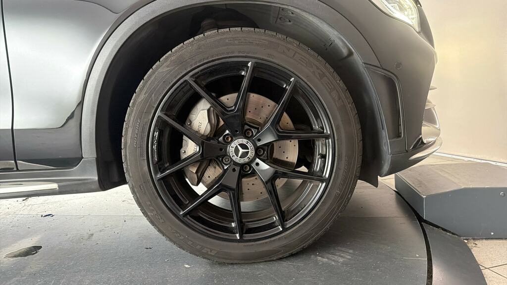 Mercedes-Benz GLC Class Glc 300 Amg Line E 4Matic Black #22