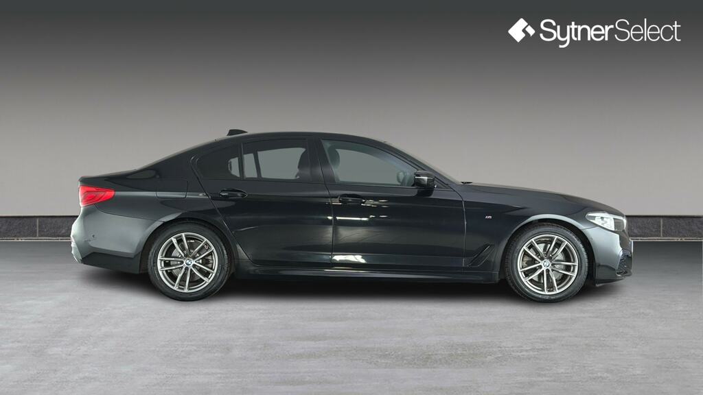BMW 5 Series 520I M Sport Black #3