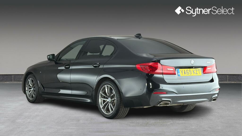BMW 5 Series 520I M Sport Black #2