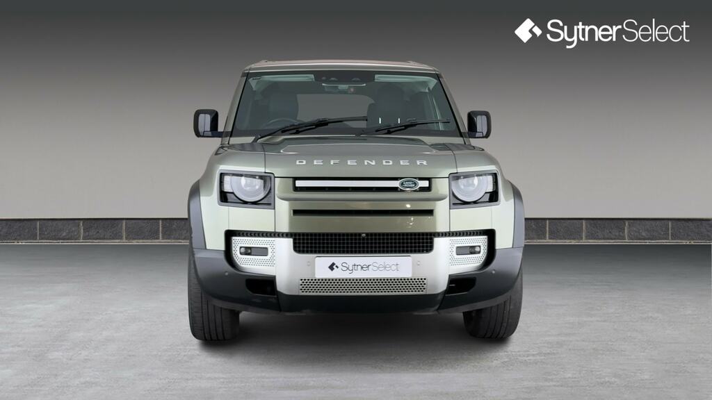 Land Rover Defender 110 2.0 D240 Se 110 Green #4