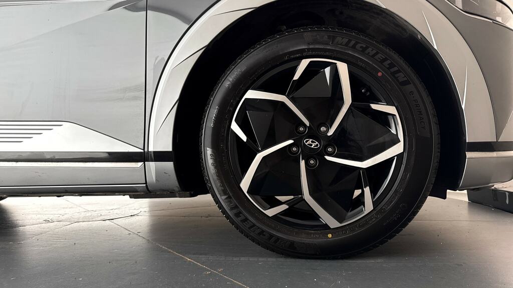Hyundai Ioniq 5 Premium Automatic Red #22