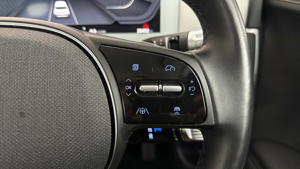 Hyundai Ioniq 5 Premium Automatic Red #17