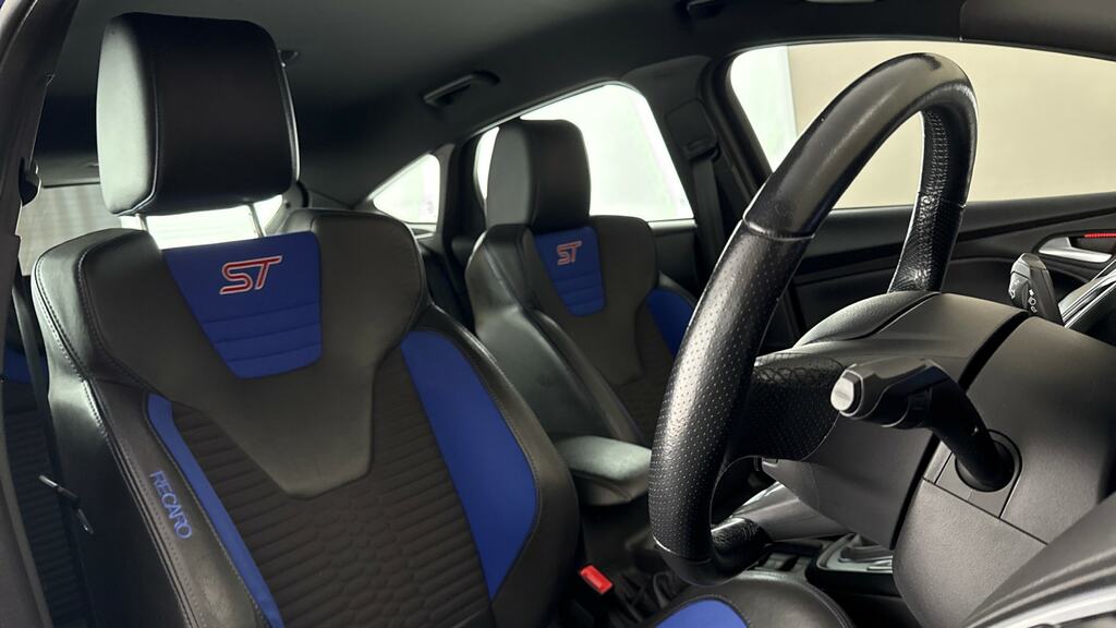 Ford Focus 1.0 Ecoboost 125 Zetec Blue #10