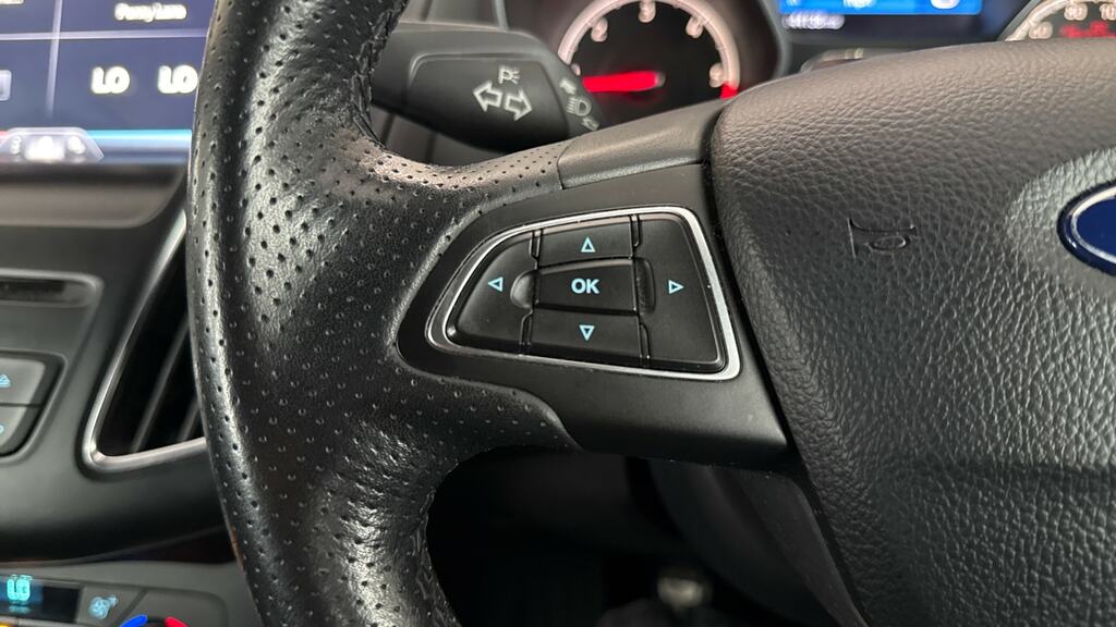 Ford Focus 1.0 Ecoboost 125 Zetec Blue #17