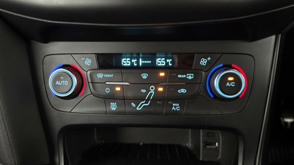 Ford Focus 1.0 Ecoboost 125 Zetec Blue #16