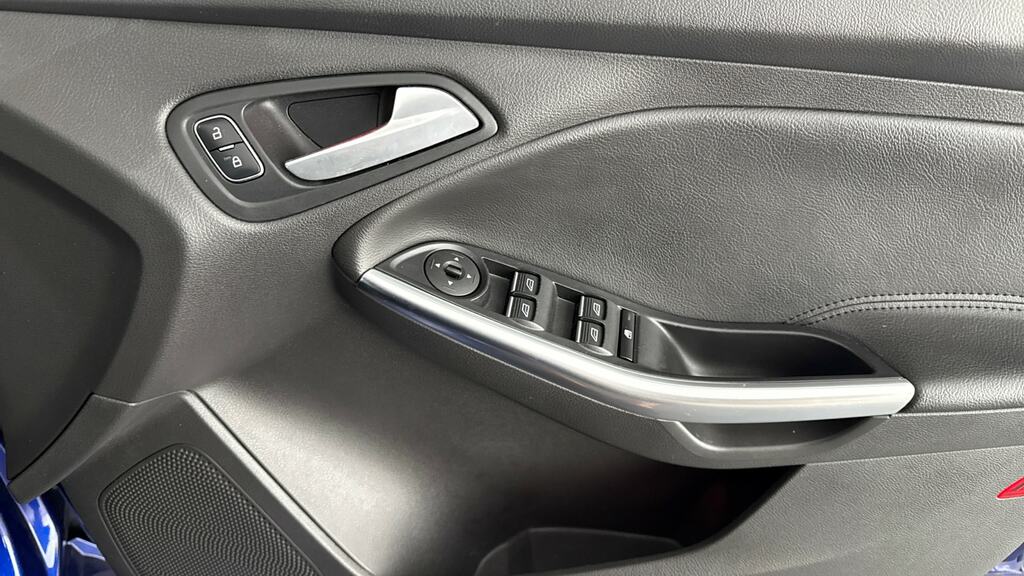 Ford Focus 1.0 Ecoboost 125 Zetec Blue #21