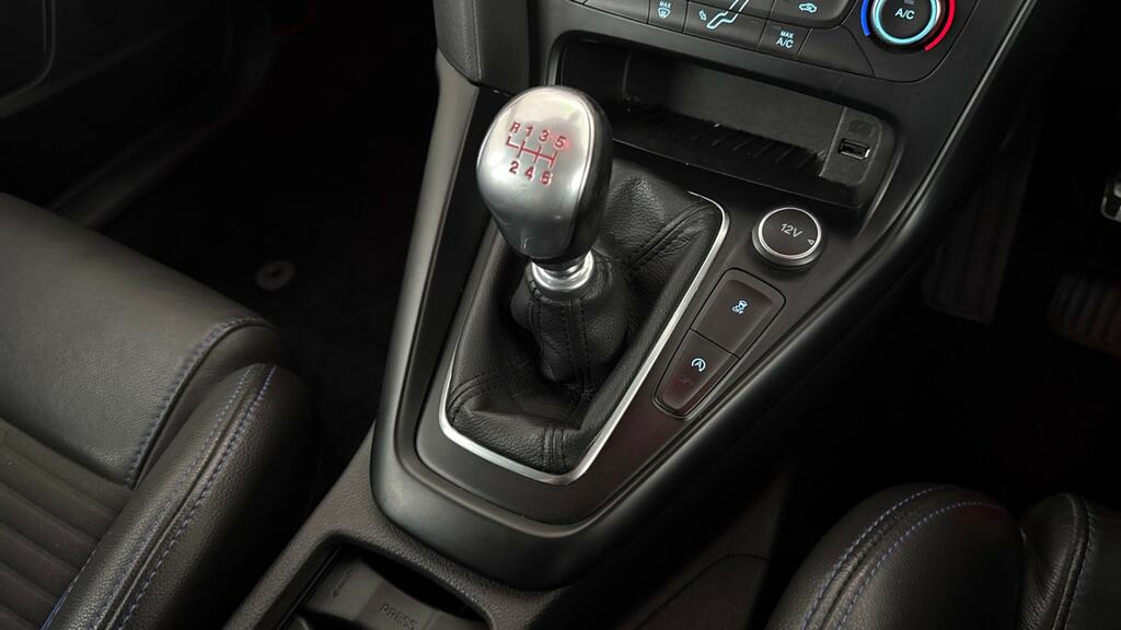 Ford Focus 1.0 Ecoboost 125 Zetec Blue #14