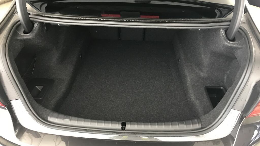 BMW 5 Series Se Black #12