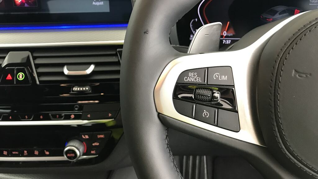 BMW 5 Series Se Black #16