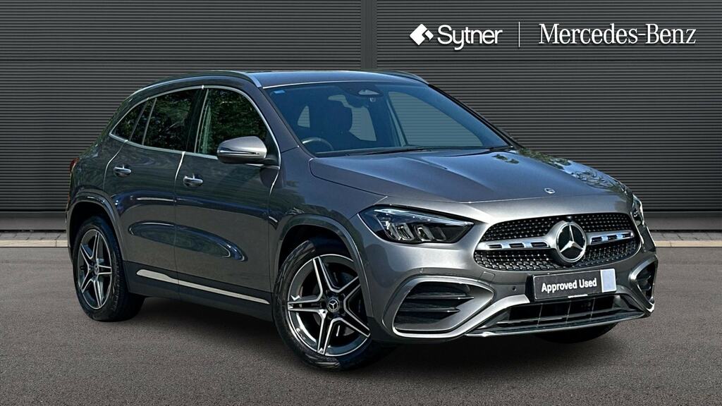 Mercedes-Benz GLA Class Gla 200 Amg Line Executive Grey